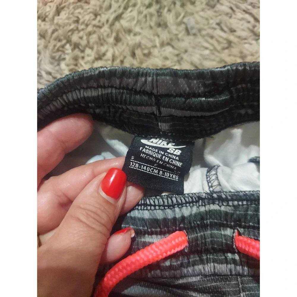 Nike Skateboarding‎ shorts